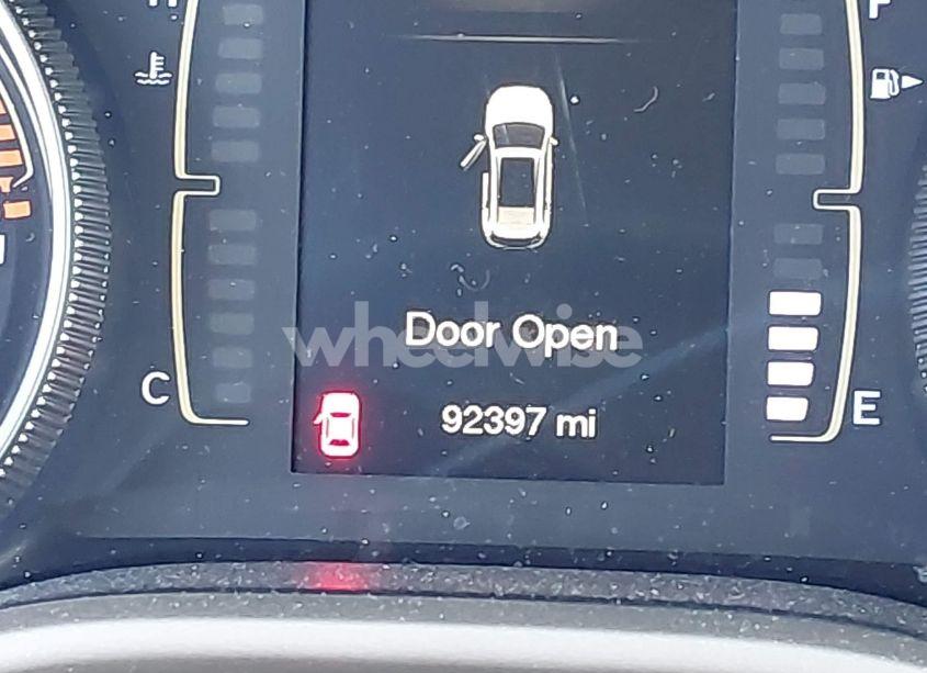 Photo 16 of 2016 Jeep Cherokee LATITUDE (VIN 1C4PJMCS4GW334328)