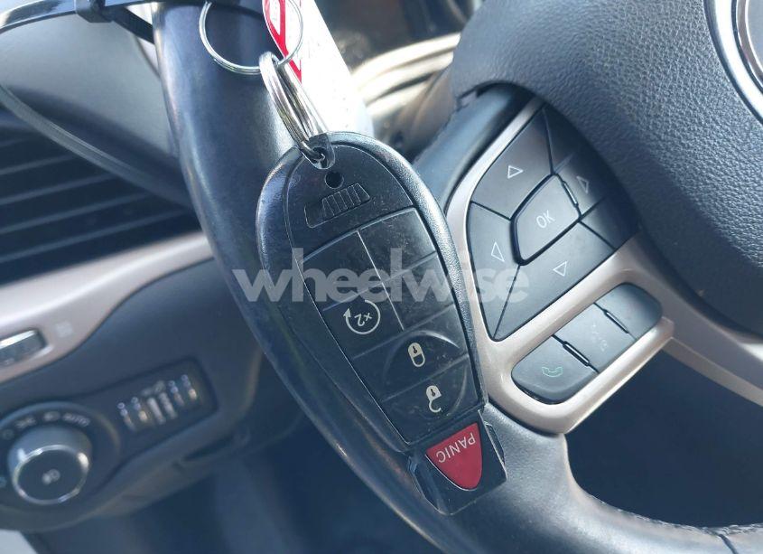 Photo 11 of 2017 Jeep Cherokee LATITUDE 4X4 (VIN 1C4PJMCS4HW618382)