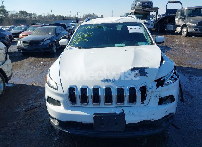 Photo 12 of 2017 Jeep Cherokee LATITUDE 4X4 (VIN 1C4PJMCS4HW618382)