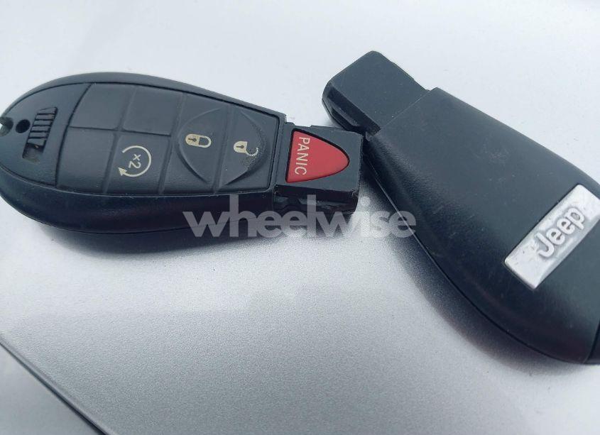 Photo 11 of 2014 Jeep Cherokee NORTH (VIN 1C4PJMCS5EW253318)