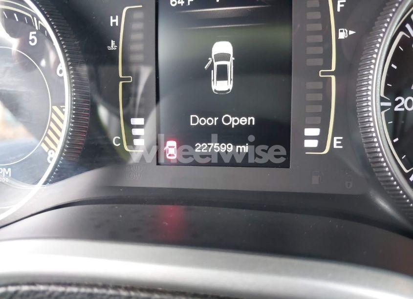 Photo 15 of 2014 Jeep Cherokee LATITUDE (VIN 1C4PJMCS5EW301979)