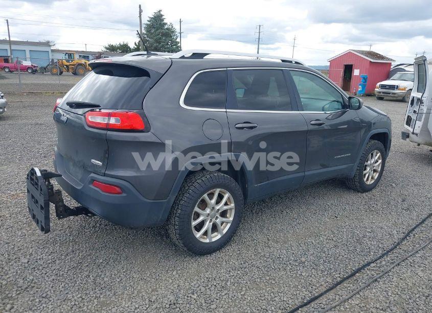 Photo 4 of 2014 Jeep Cherokee LATITUDE (VIN 1C4PJMCS5EW301979)