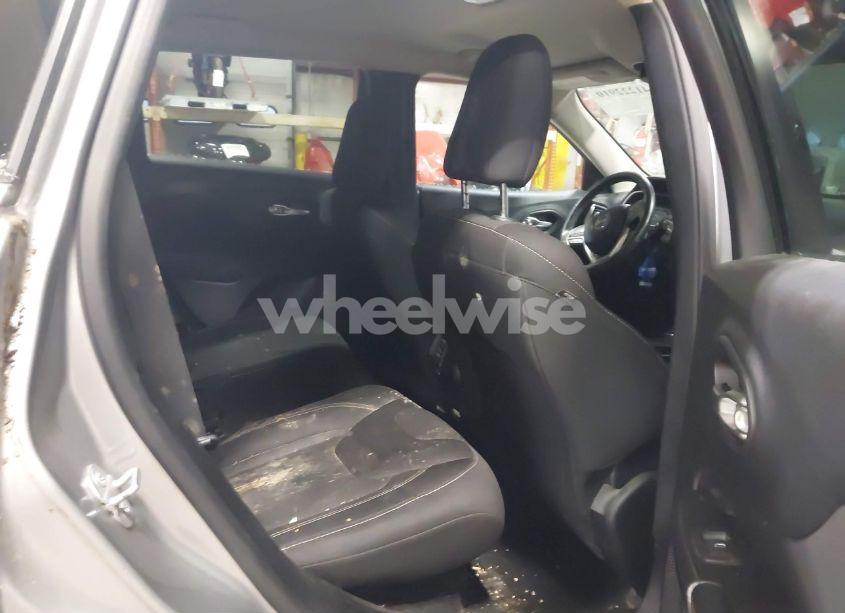 Photo 8 of 2015 Jeep Cherokee LATITUDE (VIN 1C4PJMCS5FW546508)