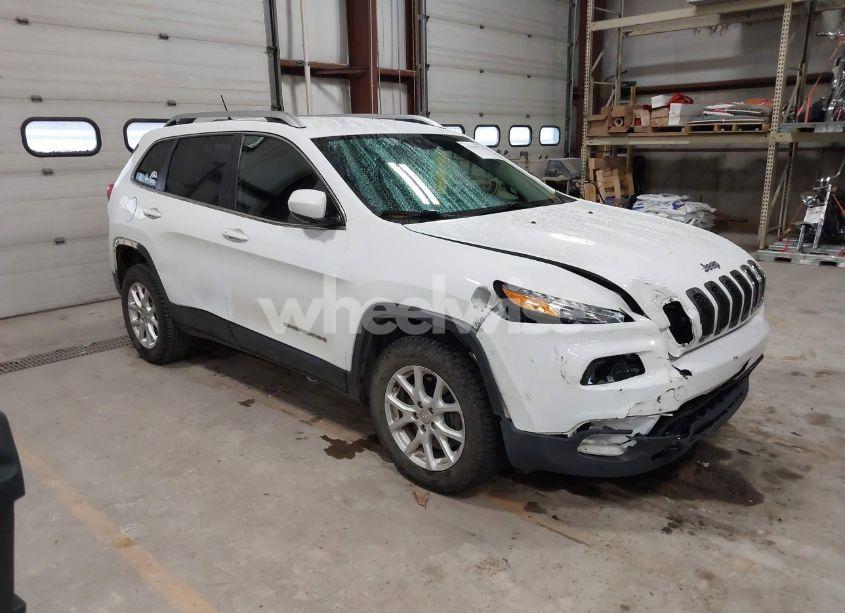 2015 Jeep Cherokee LATITUDE (VIN 1C4PJMCS5FW558660) main photo