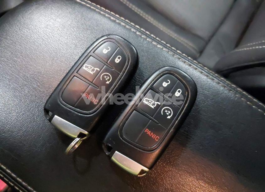 Photo 11 of 2015 Jeep Cherokee LATITUDE (VIN 1C4PJMCS5FW558660)