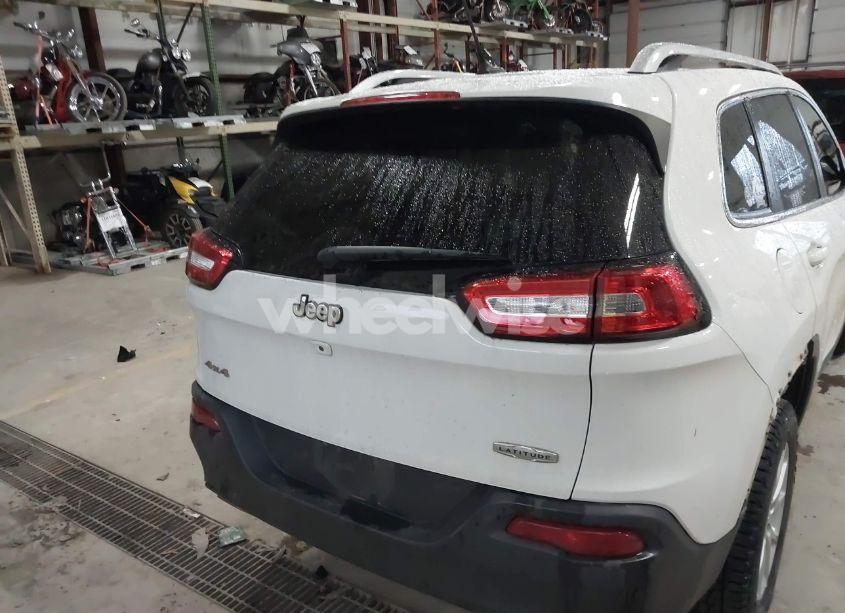 Photo 16 of 2015 Jeep Cherokee LATITUDE (VIN 1C4PJMCS5FW558660)