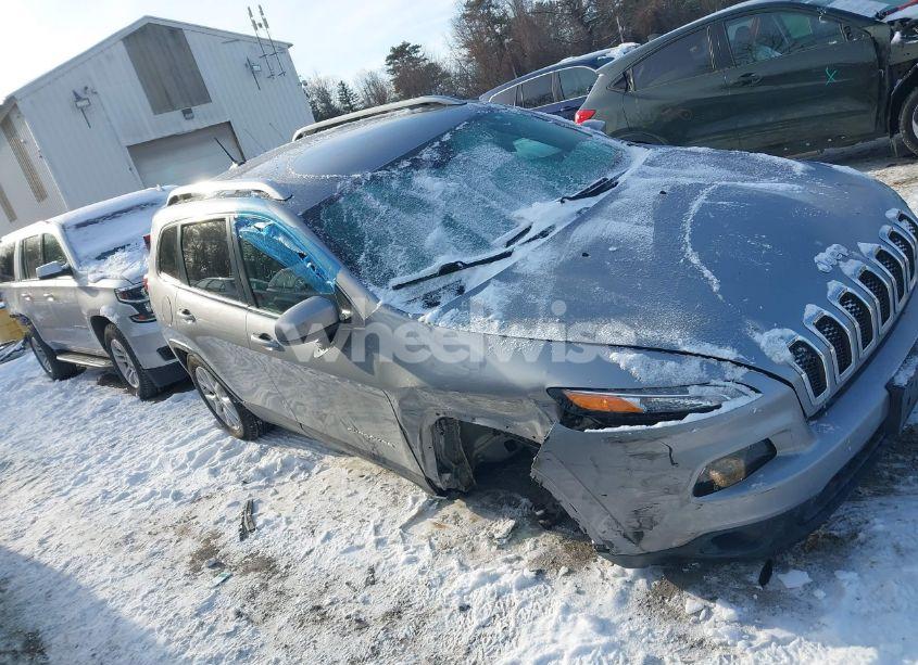 Photo 13 of 2015 Jeep Cherokee LATITUDE (VIN 1C4PJMCS5FW648861)