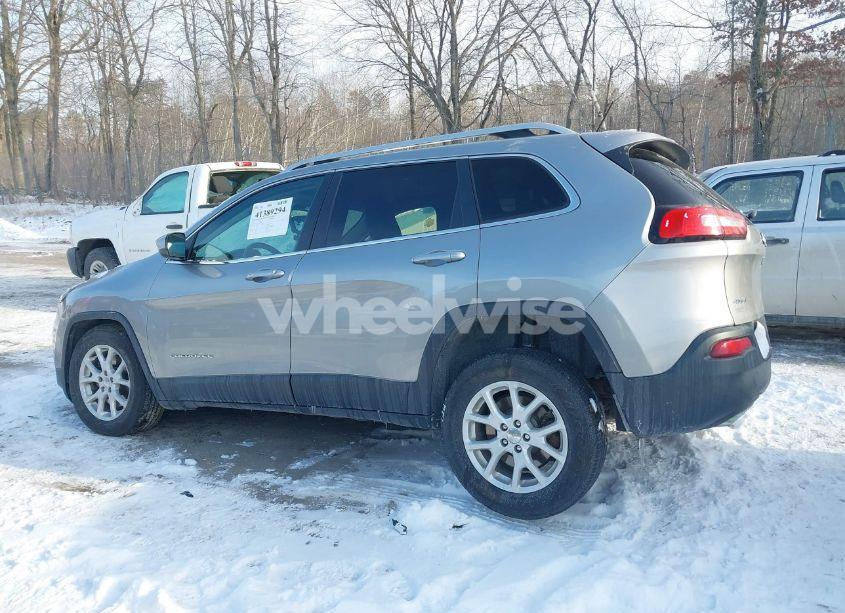 Photo 14 of 2015 Jeep Cherokee LATITUDE (VIN 1C4PJMCS5FW648861)
