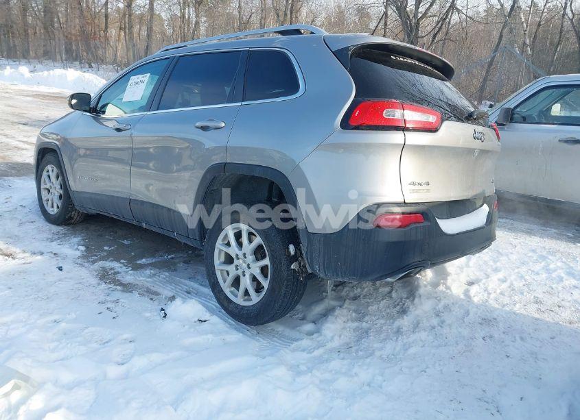 Photo 3 of 2015 Jeep Cherokee LATITUDE (VIN 1C4PJMCS5FW648861)