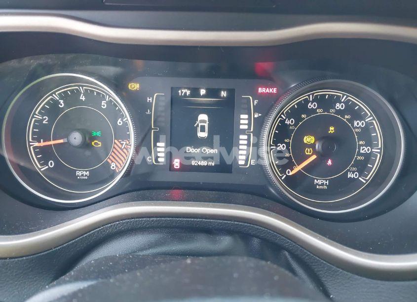 Photo 7 of 2015 Jeep Cherokee LATITUDE (VIN 1C4PJMCS5FW648861)