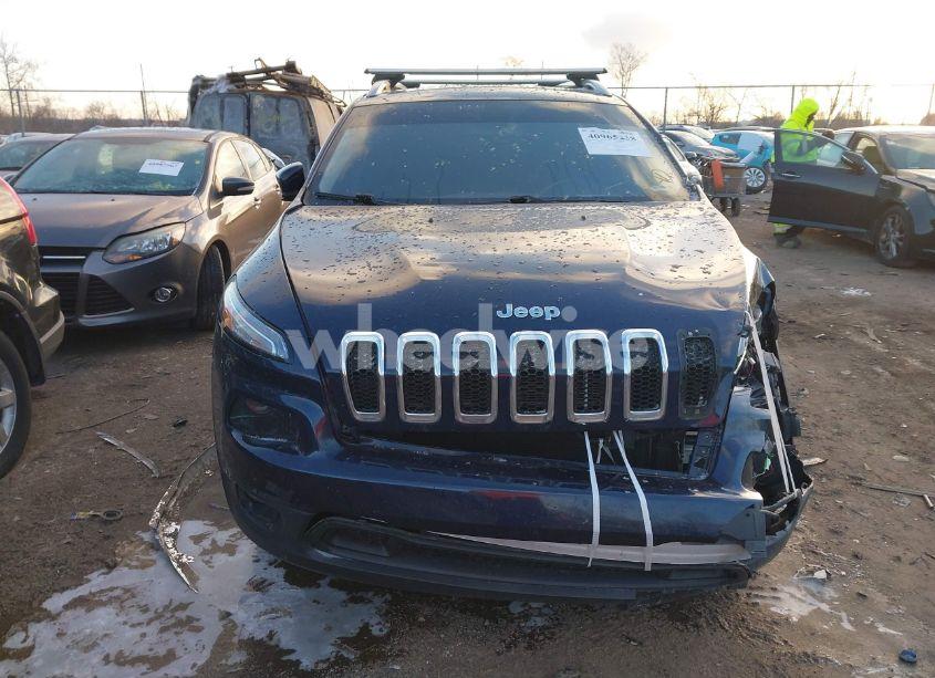 Photo 12 of 2016 Jeep Cherokee LATITUDE (VIN 1C4PJMCS5GW187937)