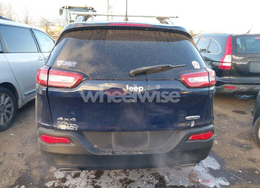 Photo 16 of 2016 Jeep Cherokee LATITUDE (VIN 1C4PJMCS5GW187937)