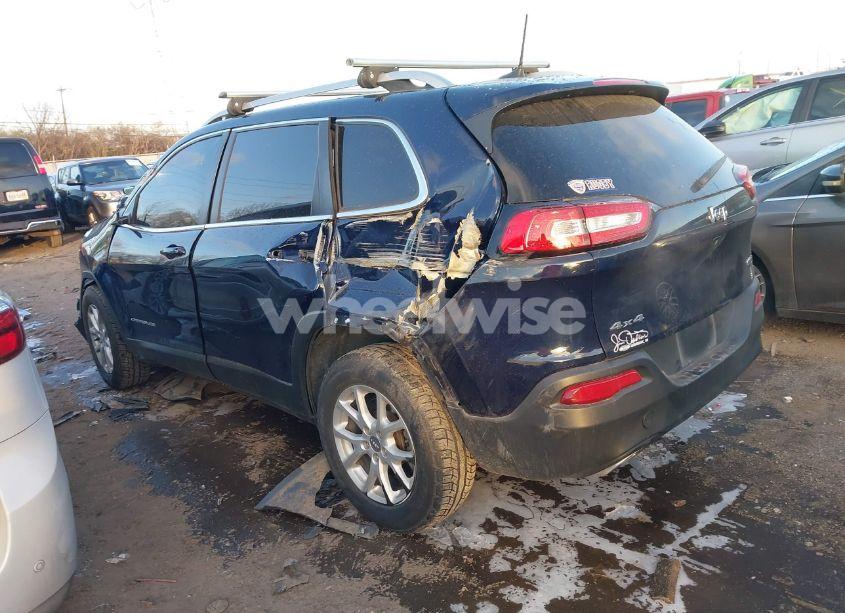 Photo 3 of 2016 Jeep Cherokee LATITUDE (VIN 1C4PJMCS5GW187937)