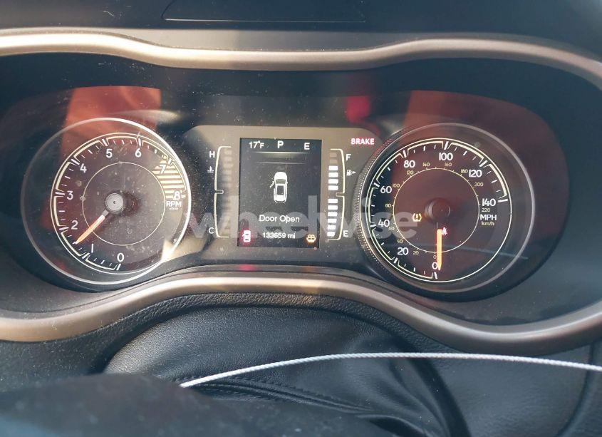 Photo 7 of 2016 Jeep Cherokee LATITUDE (VIN 1C4PJMCS5GW187937)