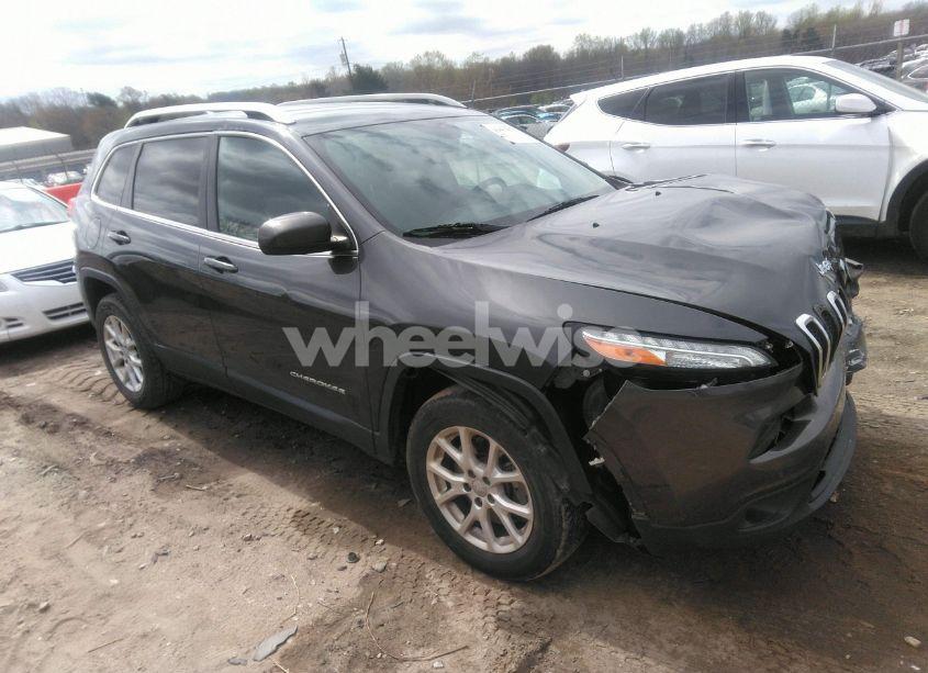 2016 Jeep Cherokee LATITUDE (VIN 1C4PJMCS5GW206129) main photo