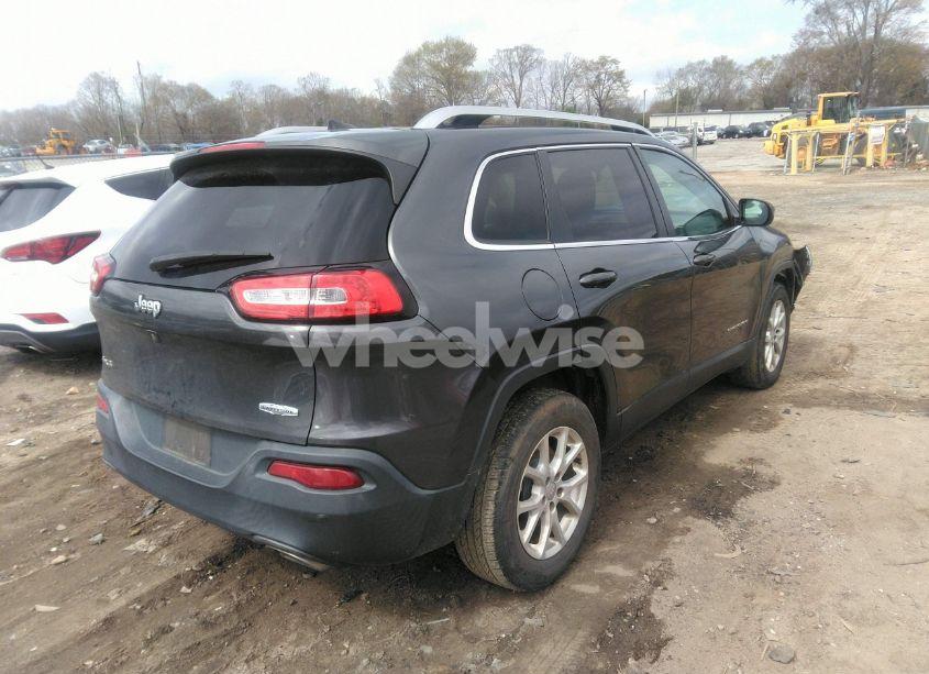 Photo 4 of 2016 Jeep Cherokee LATITUDE (VIN 1C4PJMCS5GW206129)