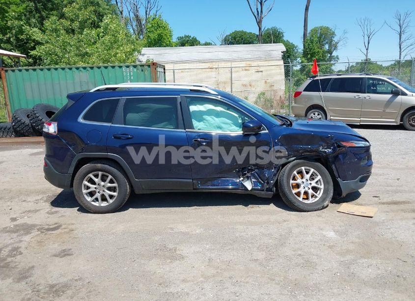 Photo 13 of 2016 Jeep Cherokee LATITUDE (VIN 1C4PJMCS5GW209340)