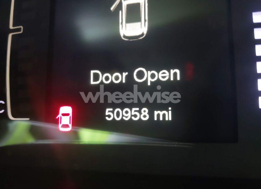 Photo 15 of 2016 Jeep Cherokee LATITUDE (VIN 1C4PJMCS5GW277895)