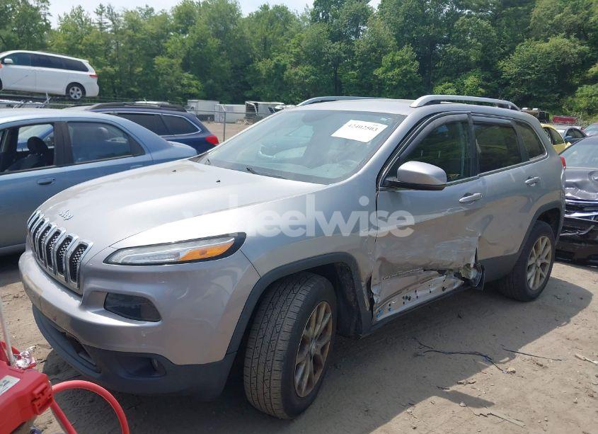Photo 2 of 2016 Jeep Cherokee LATITUDE (VIN 1C4PJMCS5GW299959)