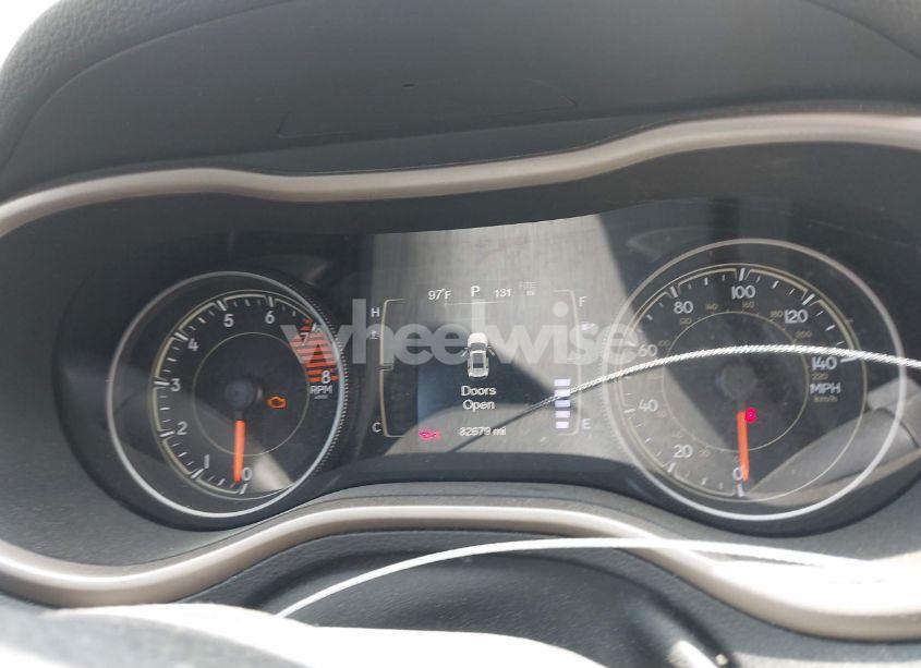 Photo 7 of 2016 Jeep Cherokee LATITUDE (VIN 1C4PJMCS5GW299959)