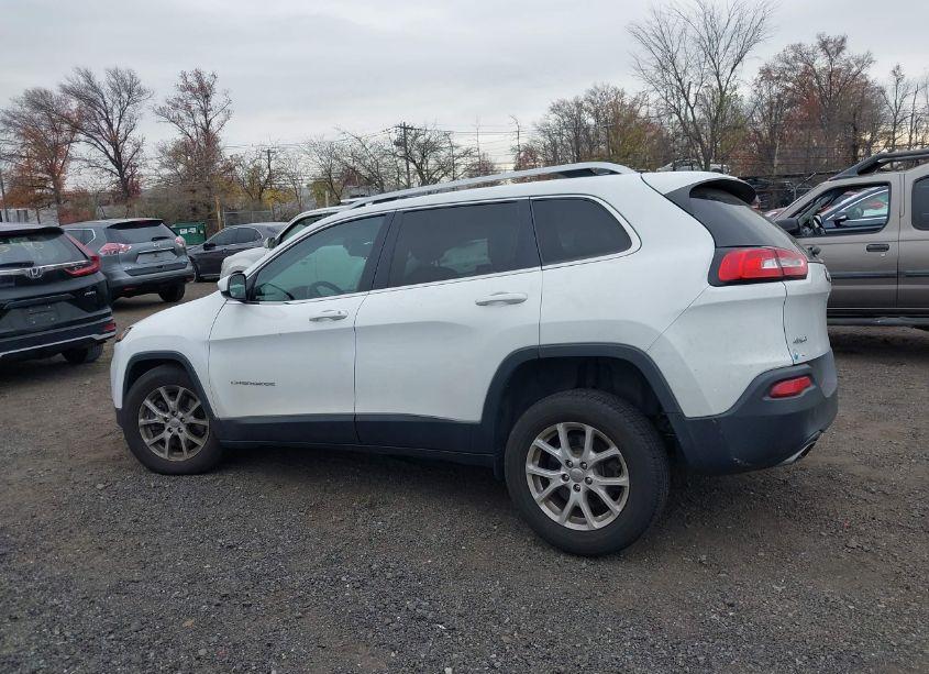 Photo 15 of 2017 Jeep Cherokee LATITUDE 4X4 (VIN 1C4PJMCS5HW576160)