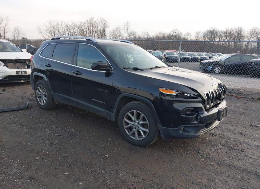 2017 Jeep Cherokee LATITUDE 4X4 (VIN 1C4PJMCS5HW639029) main photo
