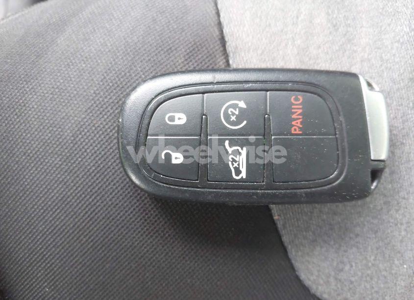 Photo 11 of 2014 Jeep Cherokee LATITUDE (VIN 1C4PJMCS6EW169329)