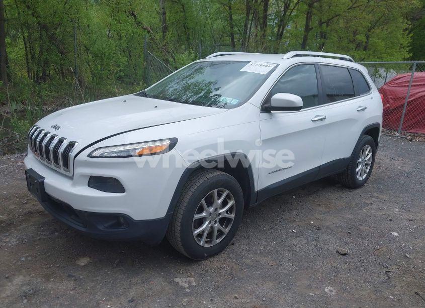 Photo 2 of 2014 Jeep Cherokee LATITUDE (VIN 1C4PJMCS6EW169329)
