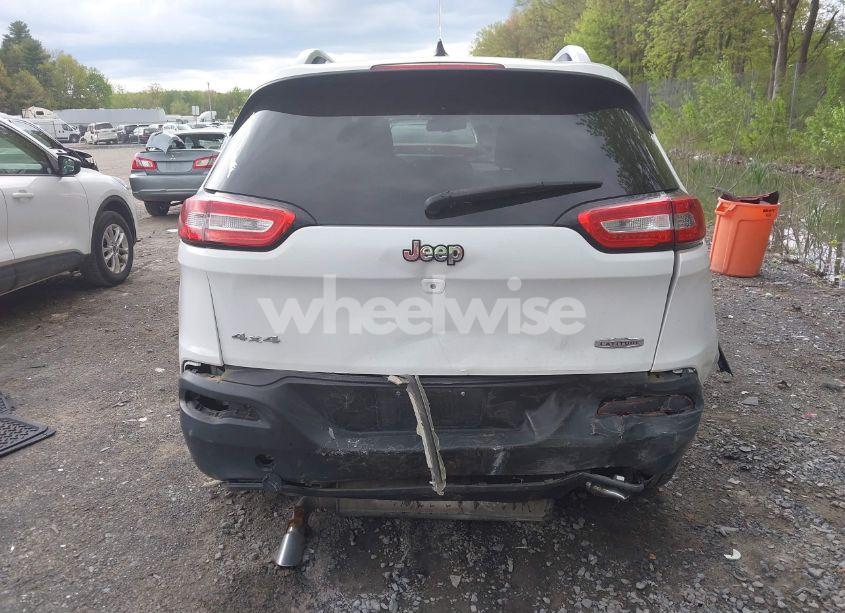 Photo 6 of 2014 Jeep Cherokee LATITUDE (VIN 1C4PJMCS6EW169329)