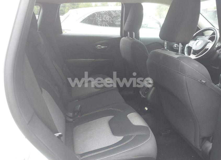Photo 8 of 2014 Jeep Cherokee LATITUDE (VIN 1C4PJMCS6EW169329)