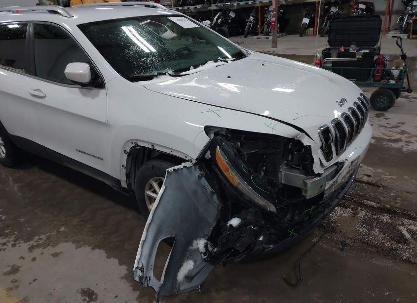 Photo 17 of 2014 Jeep Cherokee LATITUDE (VIN 1C4PJMCS6EW179553)