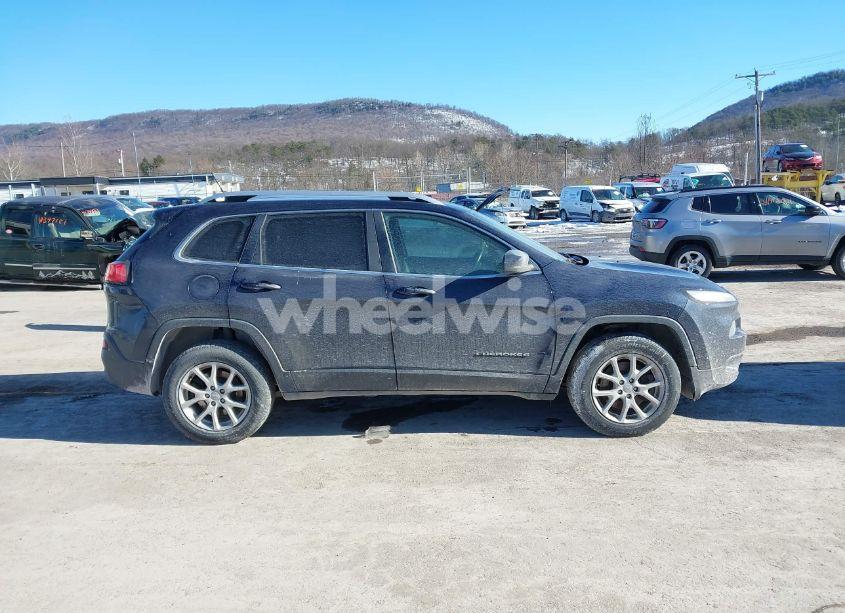 Photo 13 of 2014 Jeep Cherokee LATITUDE (VIN 1C4PJMCS6EW181870)