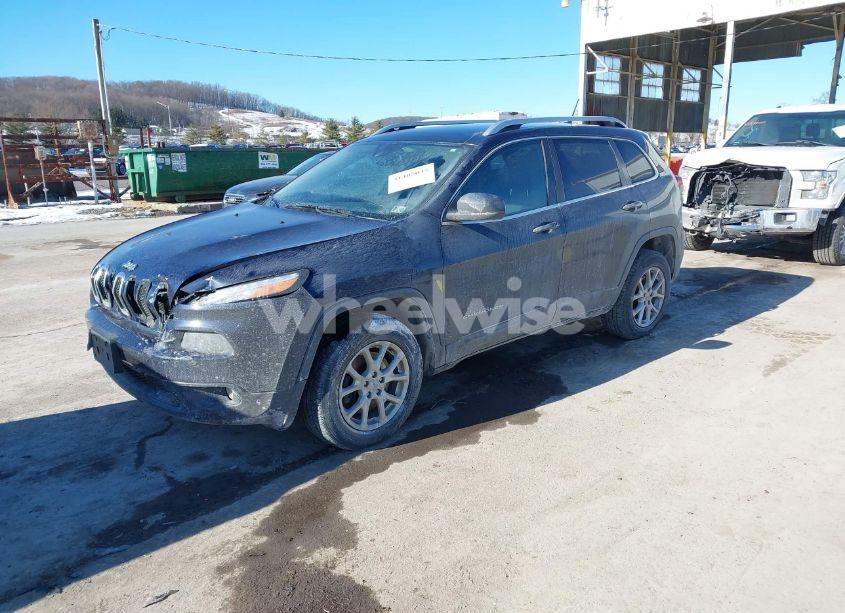 Photo 2 of 2014 Jeep Cherokee LATITUDE (VIN 1C4PJMCS6EW181870)