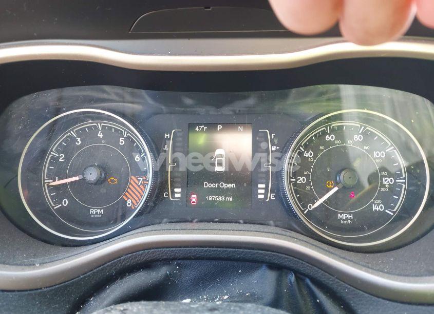 Photo 7 of 2014 Jeep Cherokee LATITUDE (VIN 1C4PJMCS6EW181870)