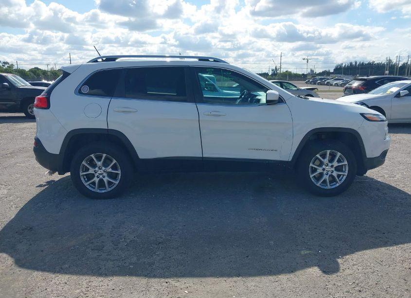 Photo 13 of 2014 Jeep Cherokee LATITUDE (VIN 1C4PJMCS6EW184414)