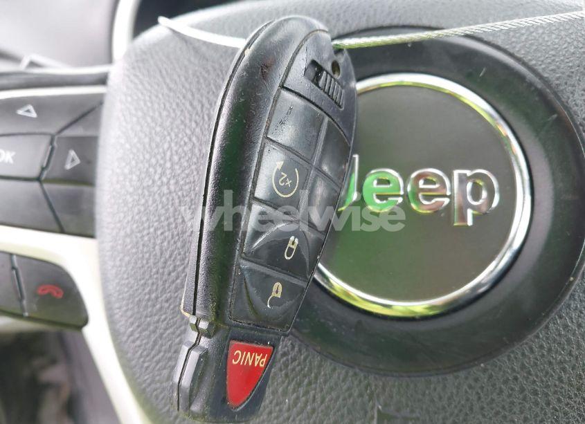 Photo 11 of 2014 Jeep Cherokee LATITUDE (VIN 1C4PJMCS6EW247933)