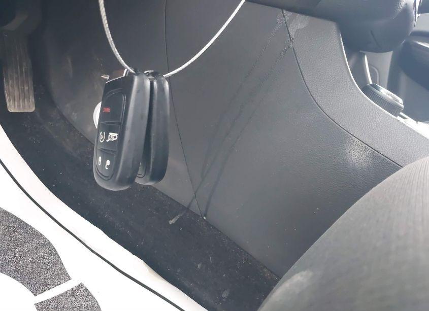 Photo 11 of 2015 Jeep Cherokee LATITUDE (VIN 1C4PJMCS6FW525084)