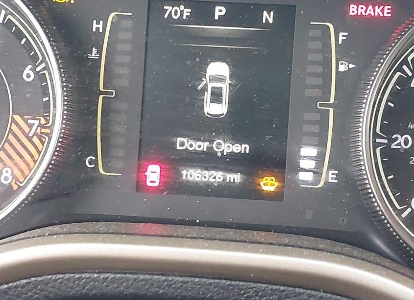 Photo 15 of 2015 Jeep Cherokee LATITUDE (VIN 1C4PJMCS6FW525084)