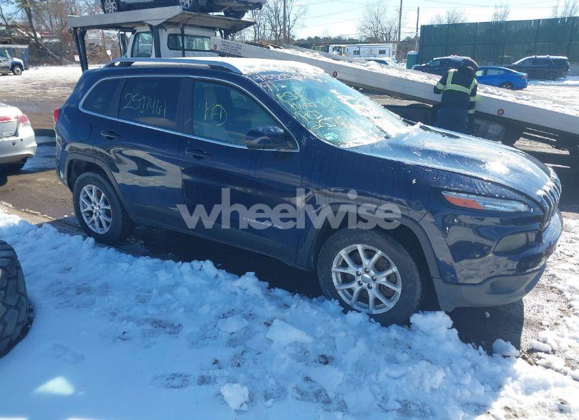 2015 Jeep Cherokee LATITUDE (VIN 1C4PJMCS6FW528244) main photo