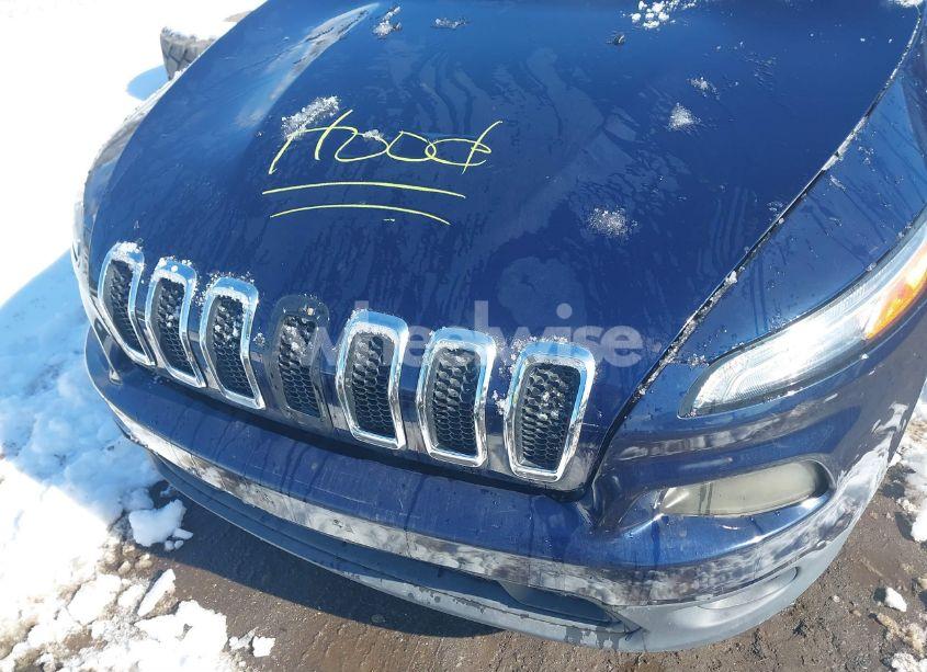 Photo 10 of 2015 Jeep Cherokee LATITUDE (VIN 1C4PJMCS6FW528244)