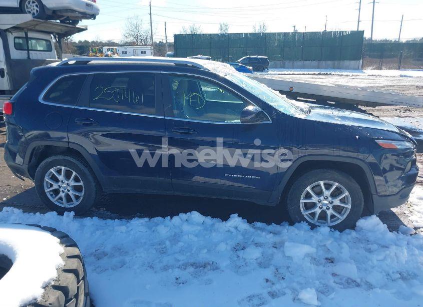 Photo 12 of 2015 Jeep Cherokee LATITUDE (VIN 1C4PJMCS6FW528244)