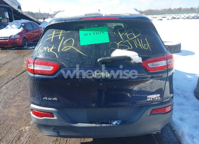 Photo 15 of 2015 Jeep Cherokee LATITUDE (VIN 1C4PJMCS6FW528244)