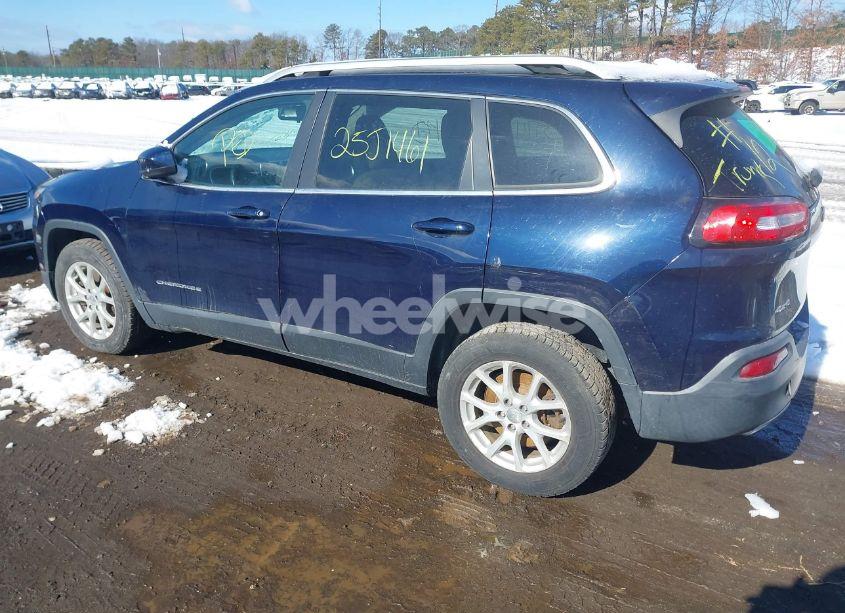 Photo 3 of 2015 Jeep Cherokee LATITUDE (VIN 1C4PJMCS6FW528244)