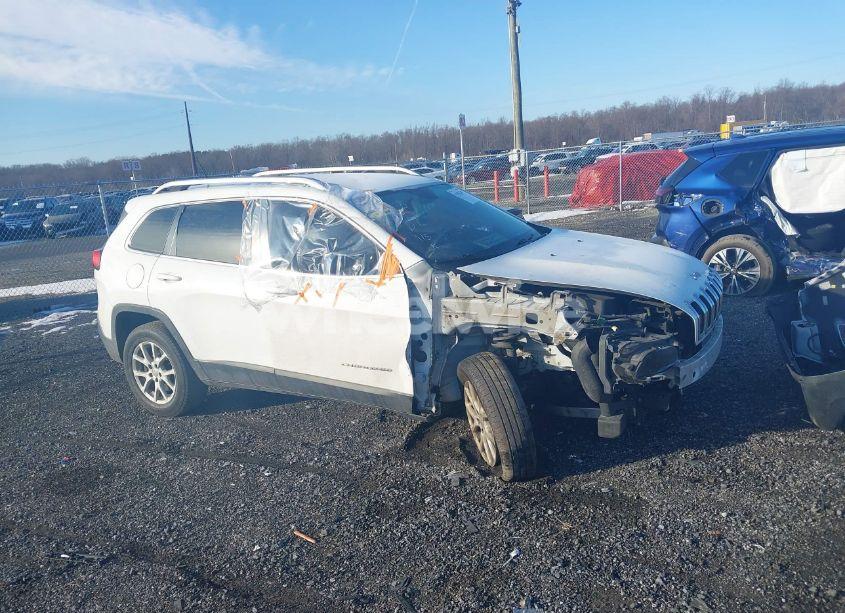 Photo 13 of 2015 Jeep Cherokee LATITUDE (VIN 1C4PJMCS6FW583776)