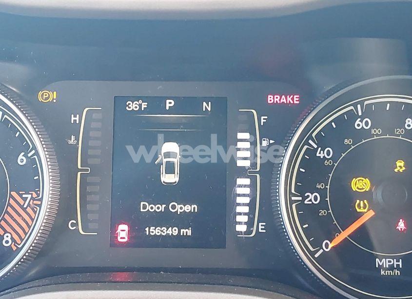 Photo 15 of 2015 Jeep Cherokee LATITUDE (VIN 1C4PJMCS6FW583776)