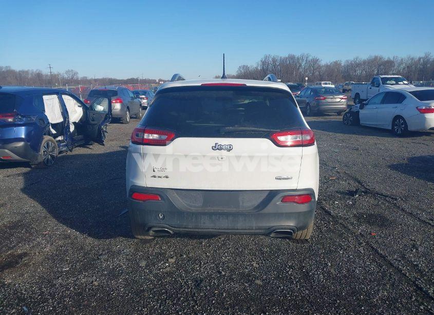 Photo 16 of 2015 Jeep Cherokee LATITUDE (VIN 1C4PJMCS6FW583776)