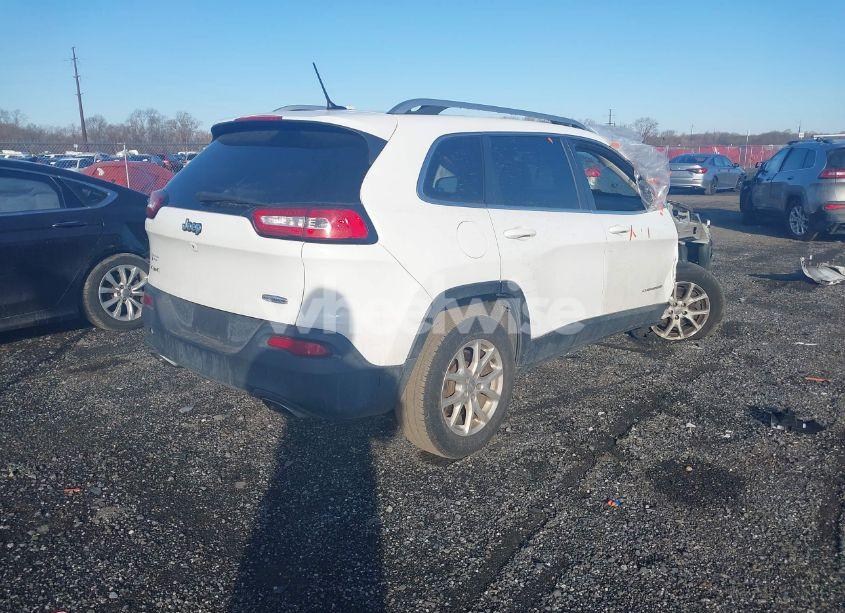 Photo 4 of 2015 Jeep Cherokee LATITUDE (VIN 1C4PJMCS6FW583776)