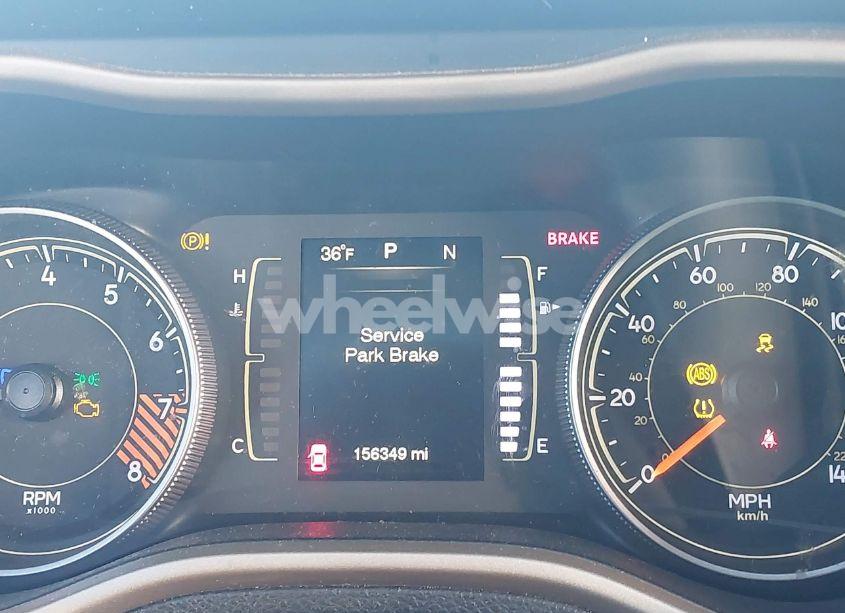 Photo 7 of 2015 Jeep Cherokee LATITUDE (VIN 1C4PJMCS6FW583776)