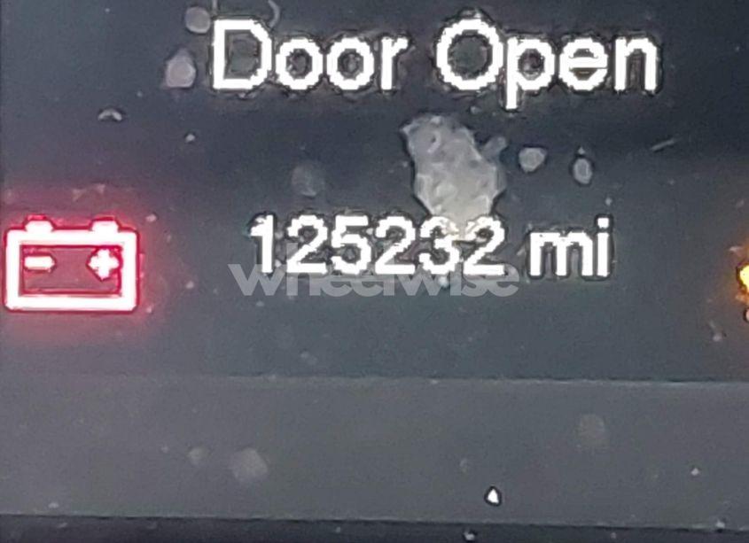 Photo 15 of 2015 Jeep Cherokee LATITUDE (VIN 1C4PJMCS6FW594812)