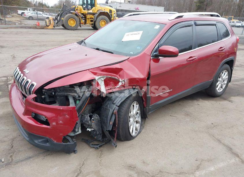 Photo 2 of 2015 Jeep Cherokee LATITUDE (VIN 1C4PJMCS6FW594812)